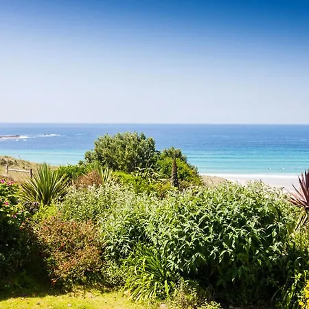 Whitebreakers, Cottage, Garden, Sea-views, Amazing Location By Holiday home Sennen
