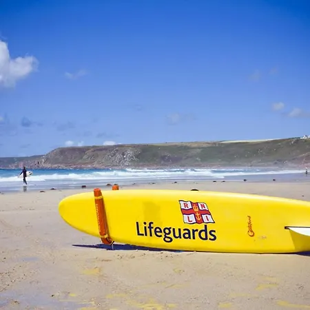 Whitebreakers, Cottage, Garden, Sea-views, Amazing Location By Holiday home Sennen