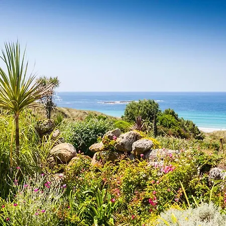 Whitebreakers, Cottage, Garden, Sea-views, Amazing Location By Sennen